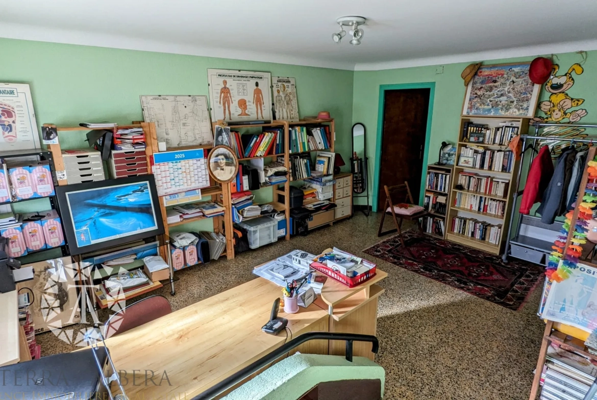 Maison à Perpignan avec jardin et volumes spacieux – Idéal famille ou professionnel 