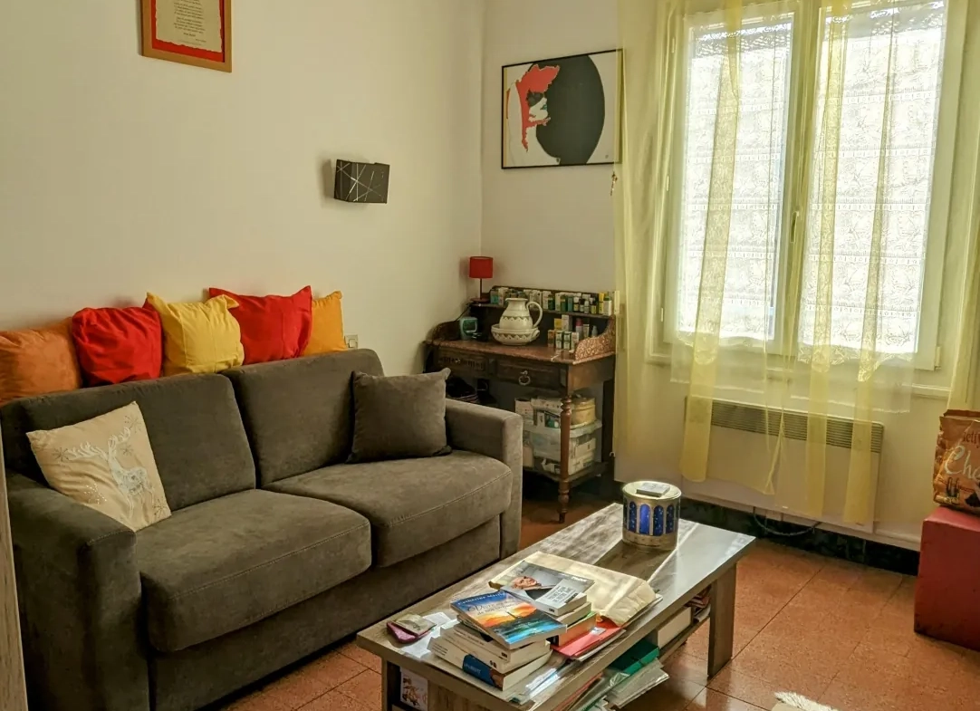 Maison à Perpignan avec jardin et volumes spacieux – Idéal famille ou professionnel 