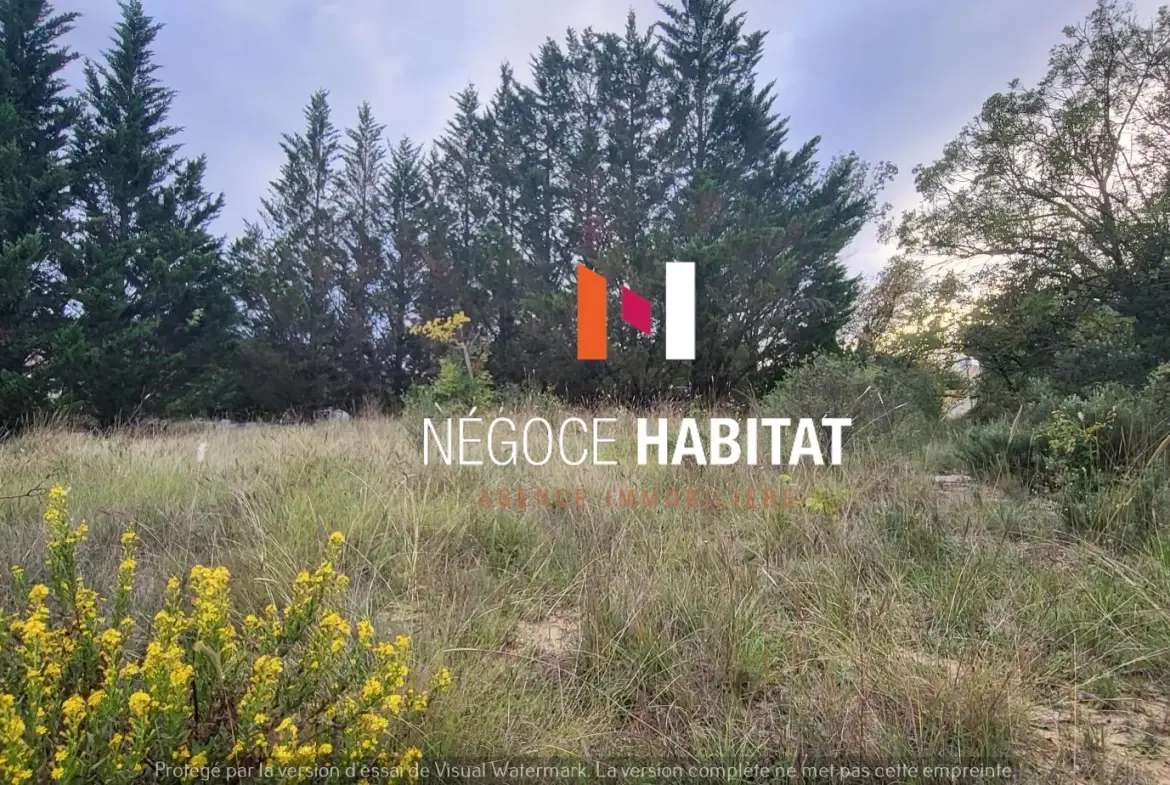 Terrain constructible de 986 m² à Lecques, Hors Lotissement, Viabilisation à Prévoir 
