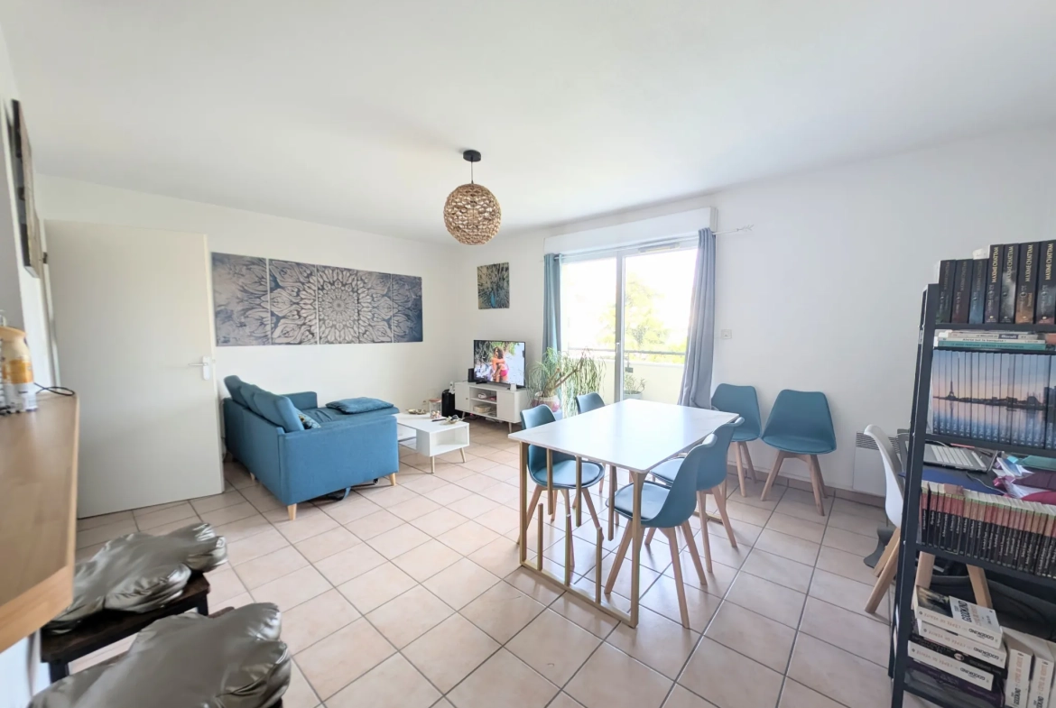 Appartement T2 à Cugnaux avec parking, balcon et piscine – Investissement idéal 