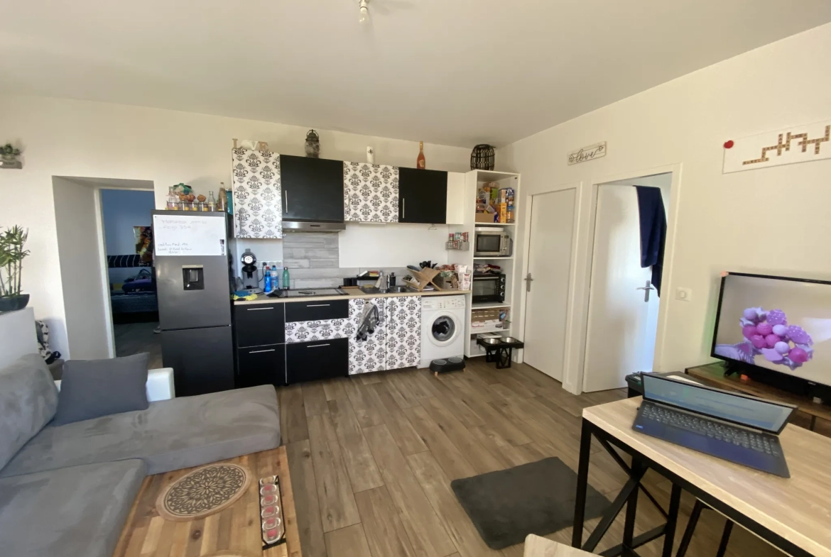 Appartement rénové à Cadillac avec jardin et stationnement - Investissement idéal 