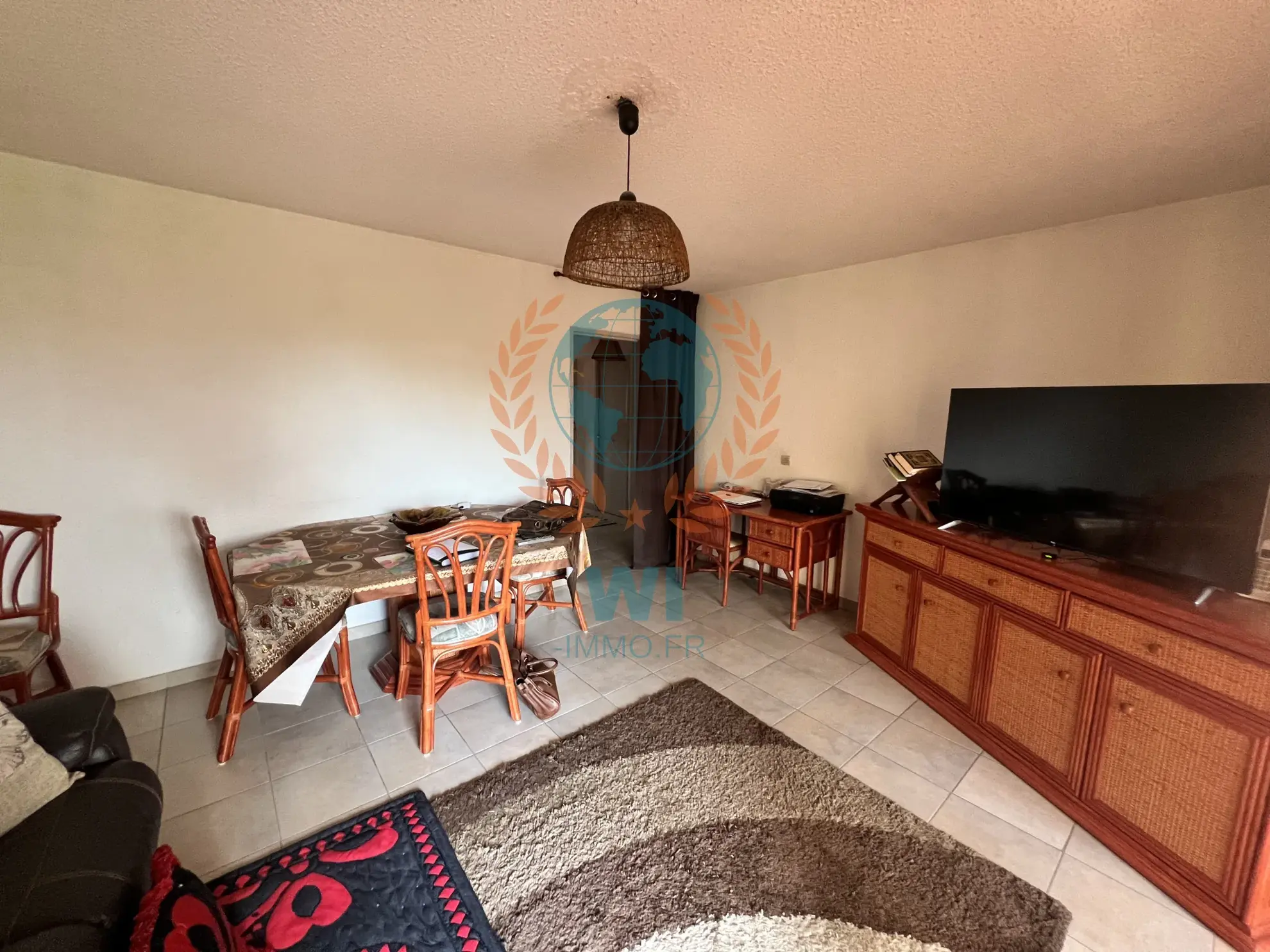 Vente appartement T2 avec terrasse à Trans-en-Provence 83720 