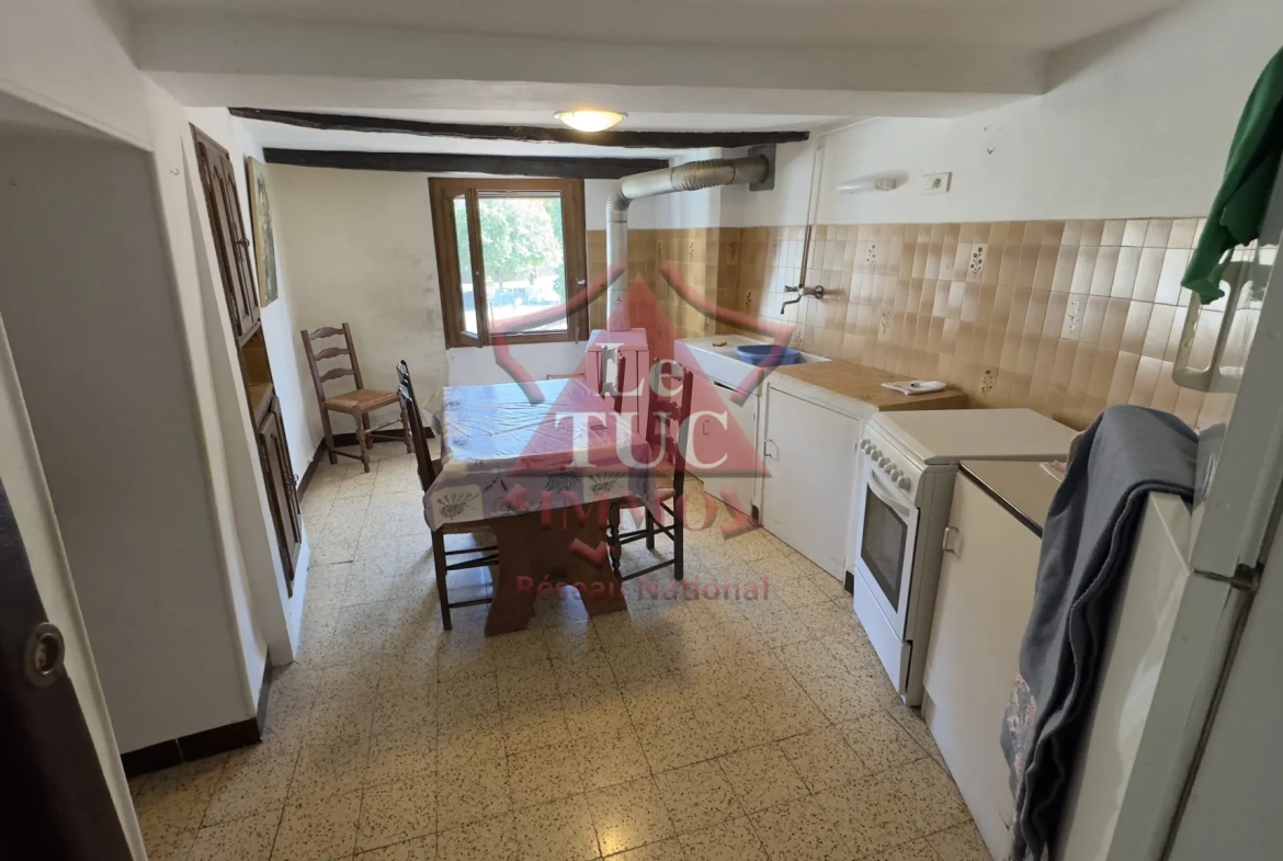 Appartement dans le centre de Cipières avec potentiel locatif et faibles charges 