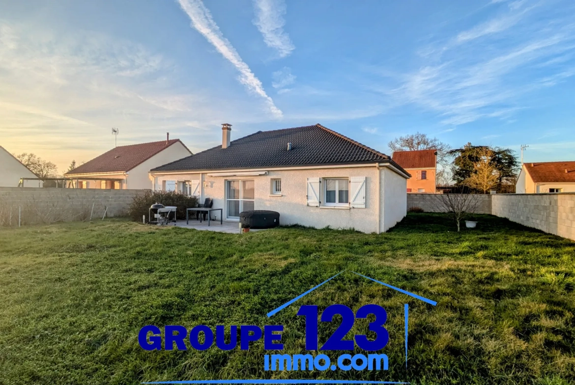 Pavillon de plain-pied moderne avec 3 chambres et garage à Beaumont 