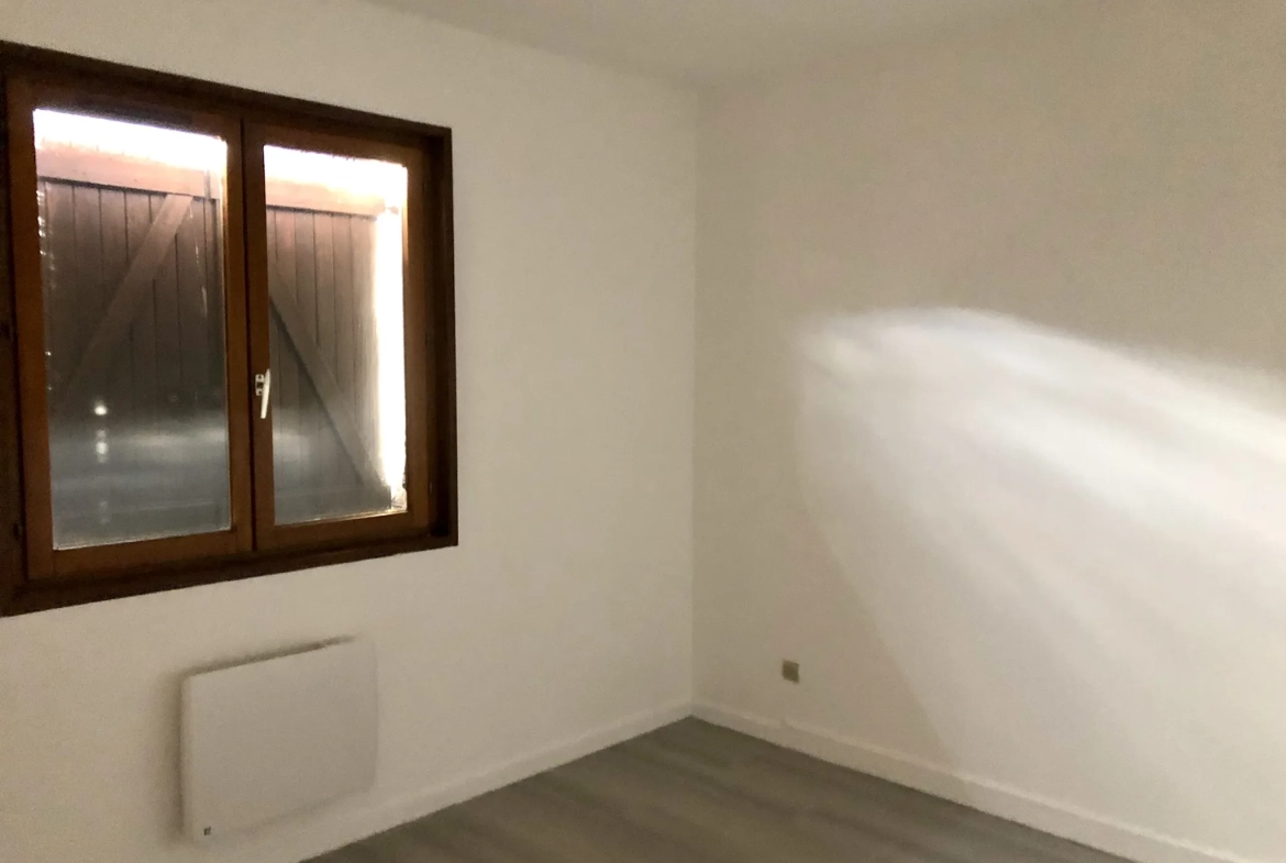 Maison 103 m² avec grand garage à vendre à Arfeuilles dans l'Allier 