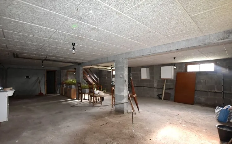Maison 103 m² avec grand garage à vendre à Arfeuilles dans l'Allier 