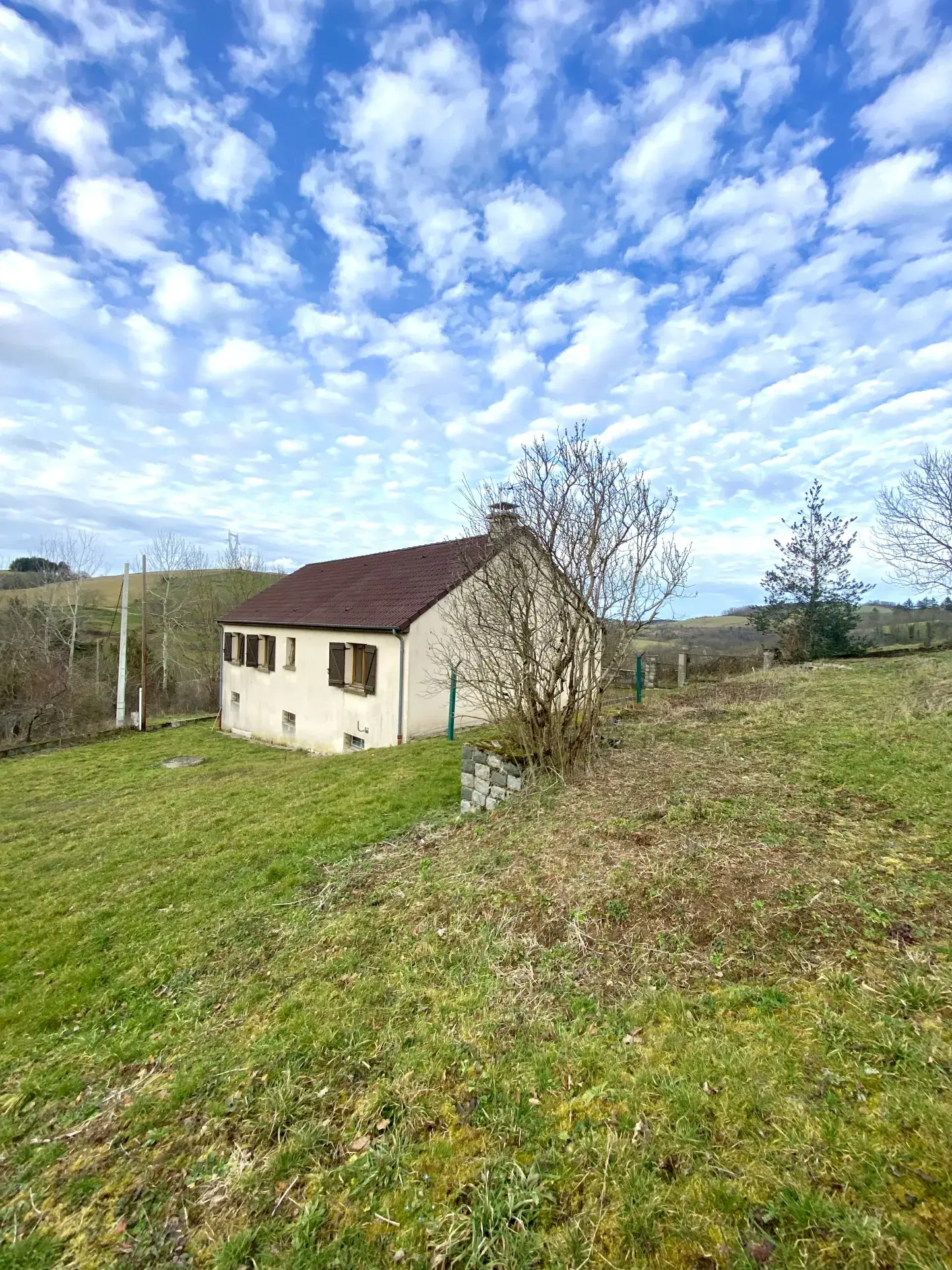 Maison 103 m² avec grand garage à vendre à Arfeuilles dans l'Allier 