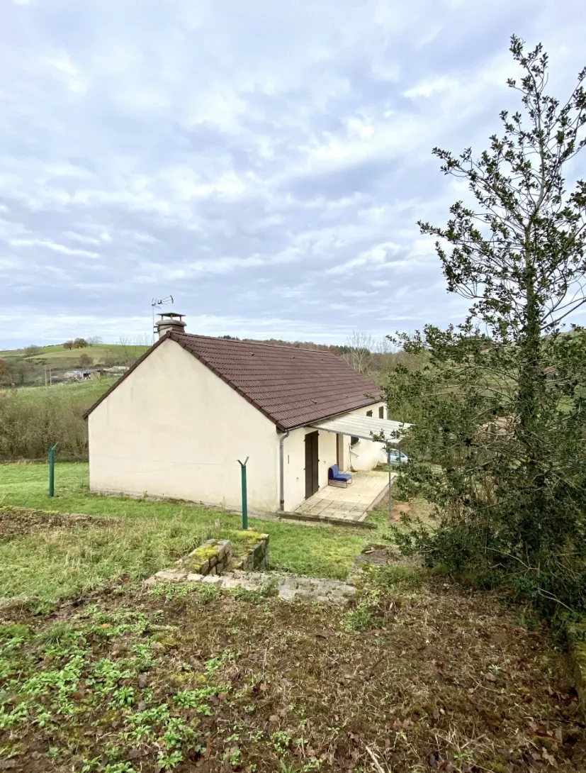 Maison 103 m² avec grand garage à vendre à Arfeuilles dans l'Allier 