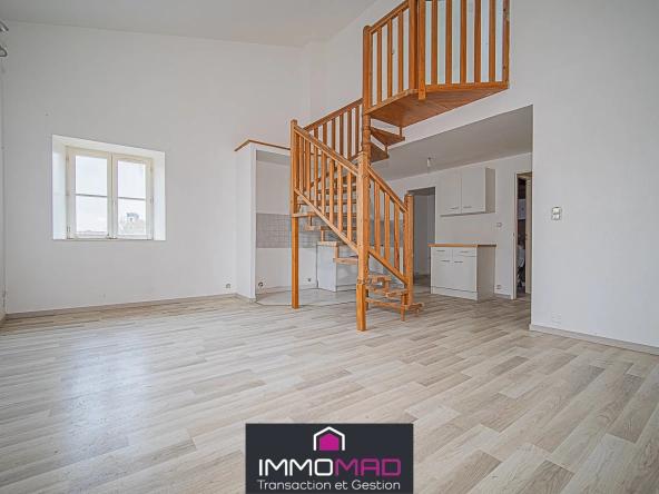 Immeuble à rénover de 600 m² avec potentiel locatif élevé à Saint-Mihiel