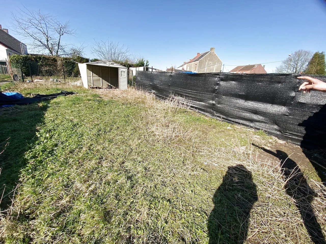 Charmante maison en briques à Rousies - 4 chambres, jardin et dépendance, sans travaux 