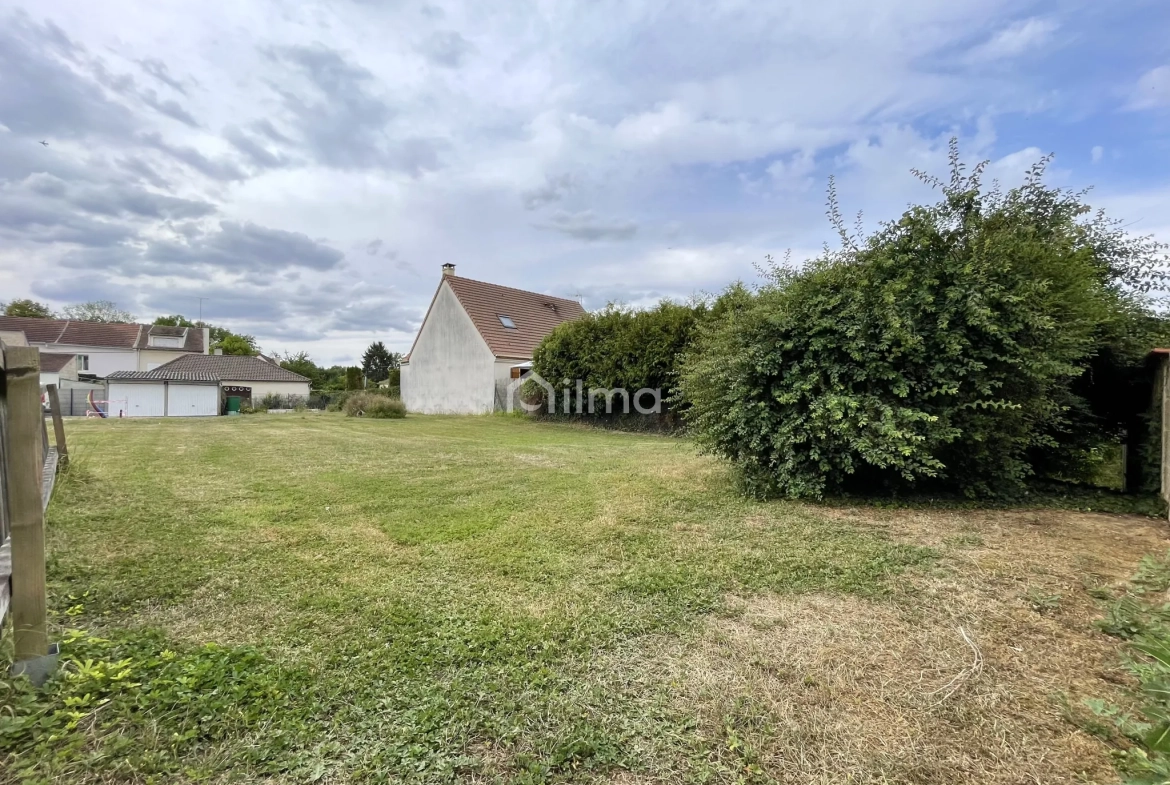 Terrain constructible viabilisé de 416 m² à Congis-sur-Thérouanne, proche de Meaux et Paris 