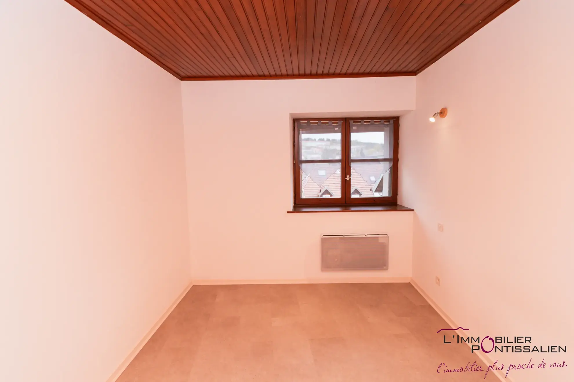 Appartement T2 à Pontarlier Centre-Ville avec Cave et Sécurité 