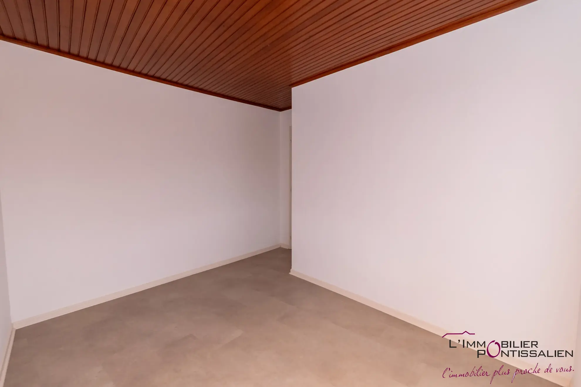 Appartement T2 à Pontarlier Centre-Ville avec Cave et Sécurité 