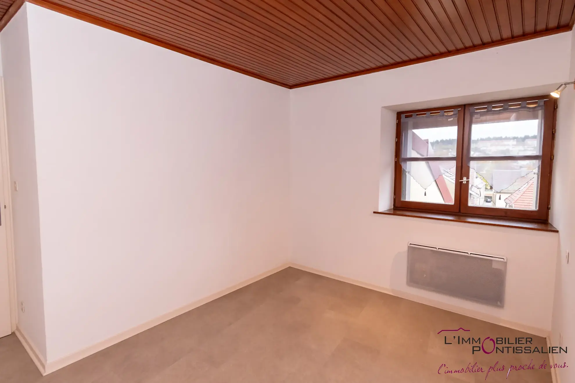 Appartement T2 à Pontarlier Centre-Ville avec Cave et Sécurité 