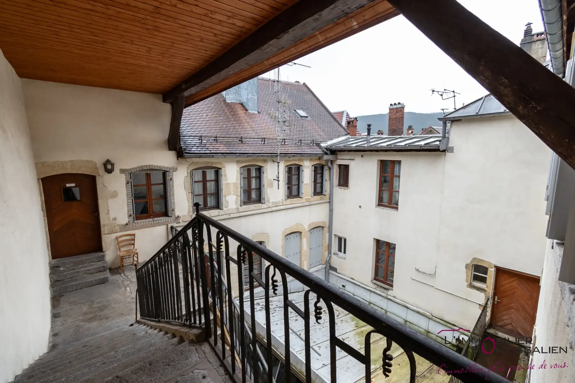 Appartement T2 à Pontarlier Centre-Ville avec Cave et Sécurité 