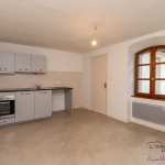 Appartement T2 à Pontarlier Centre-Ville avec Cave et Sécurité