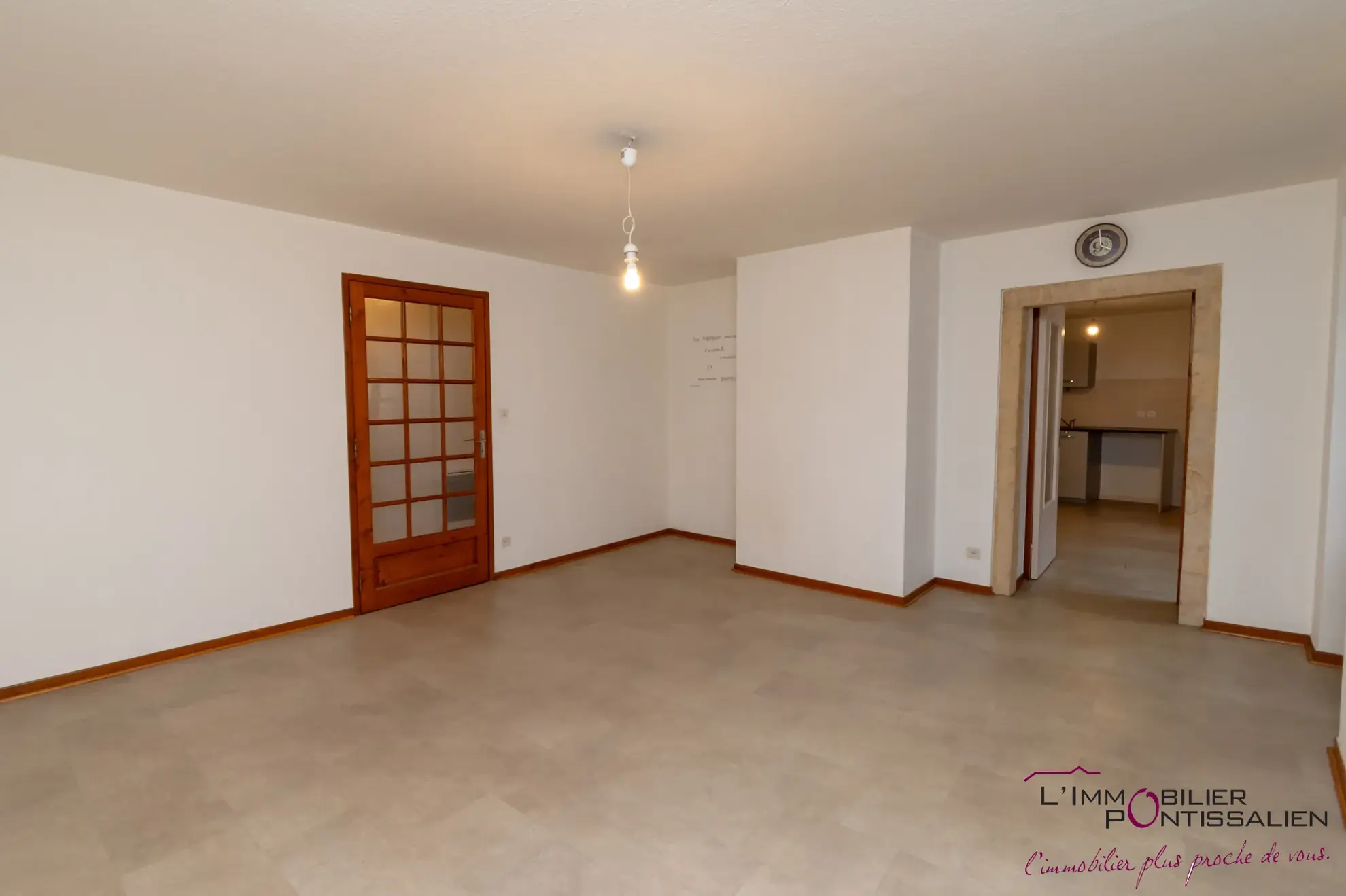 Appartement T2 à Pontarlier Centre-Ville avec Cave et Sécurité 