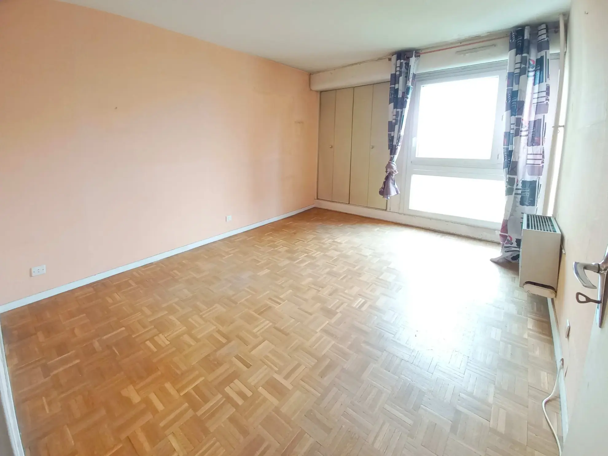 Appartement 4 pièces lumineux à vendre à Créteil près du lac et du métro 