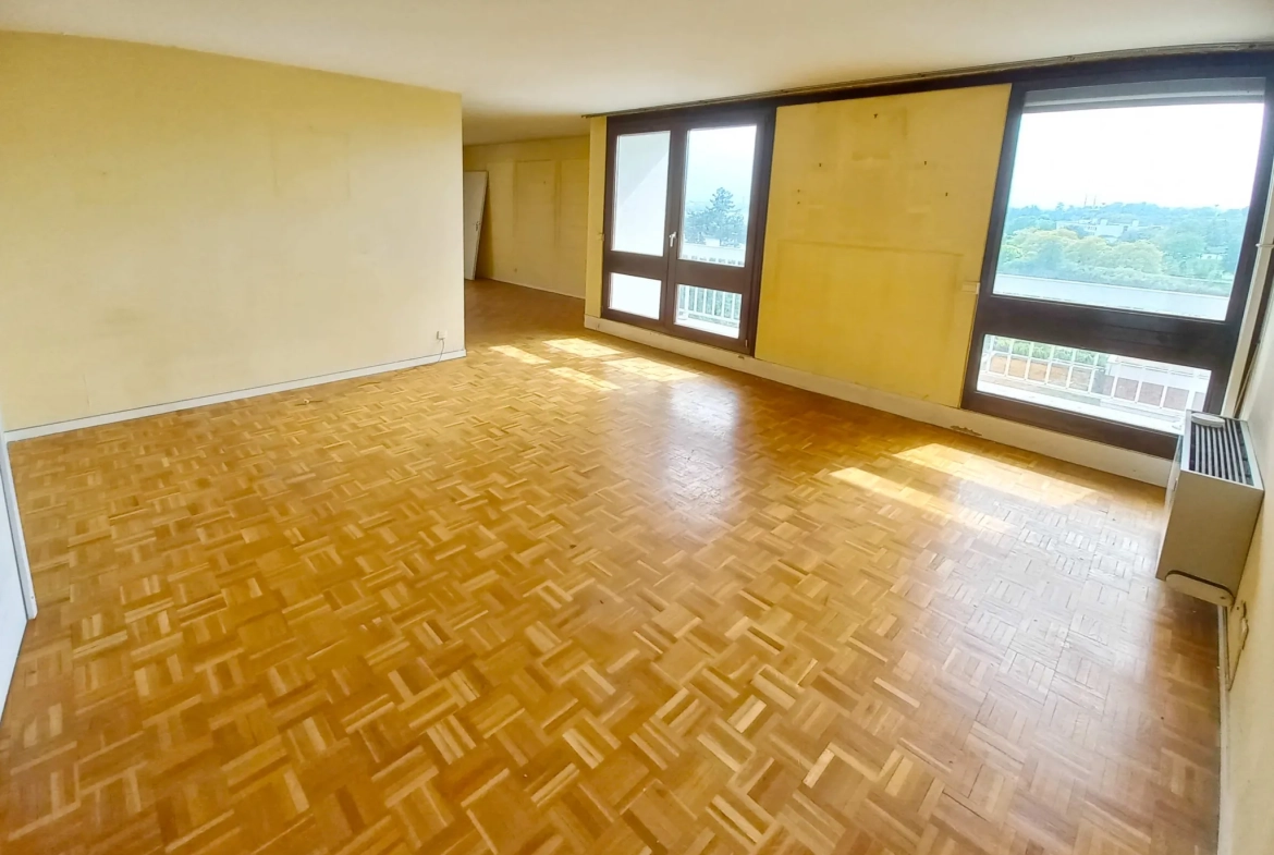 Appartement 4 pièces lumineux à vendre à Créteil près du lac et du métro 