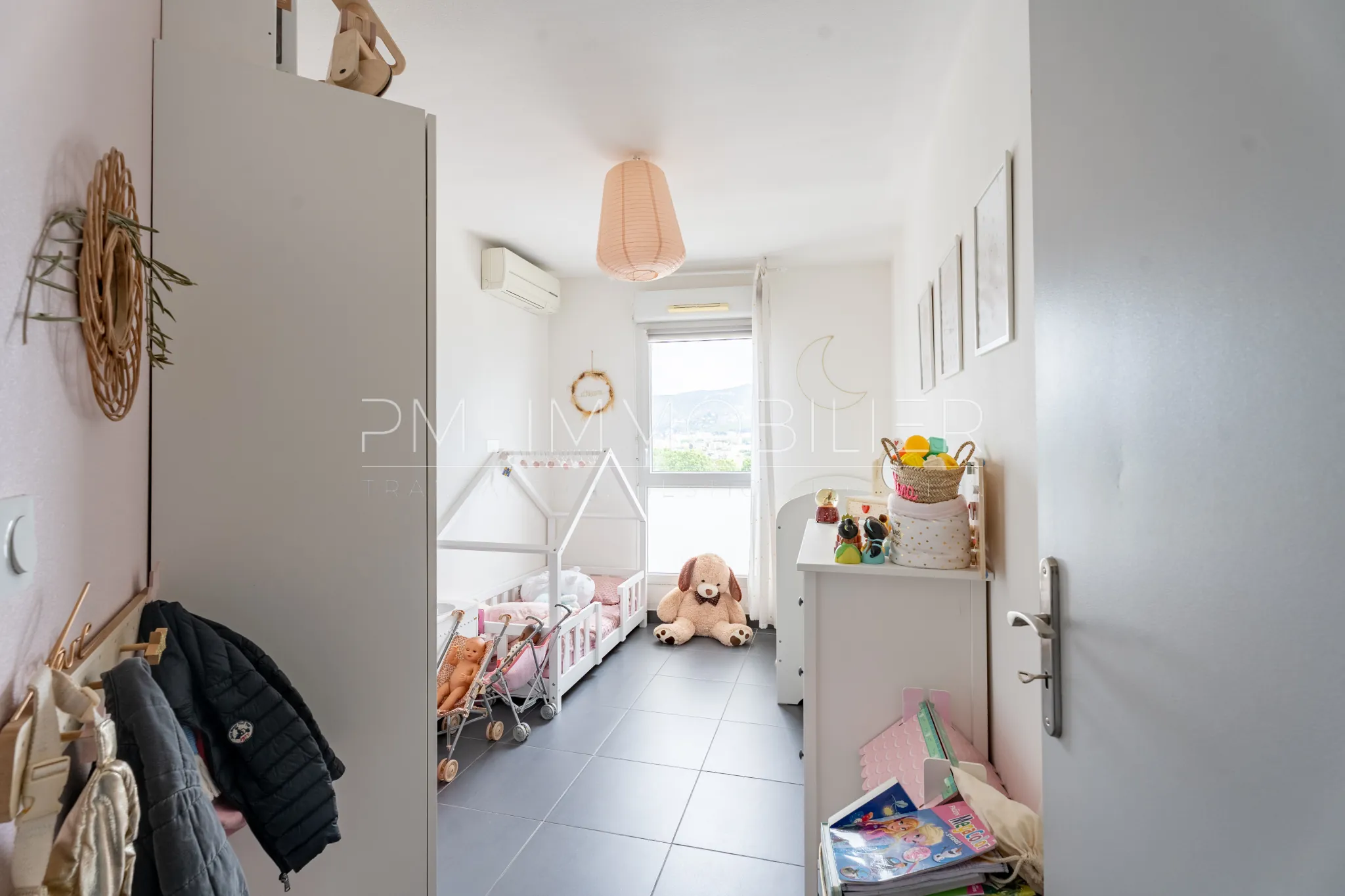 Appartement 3 pièces récent avec terrasse et parking à Marseille - Quartier Capelette 