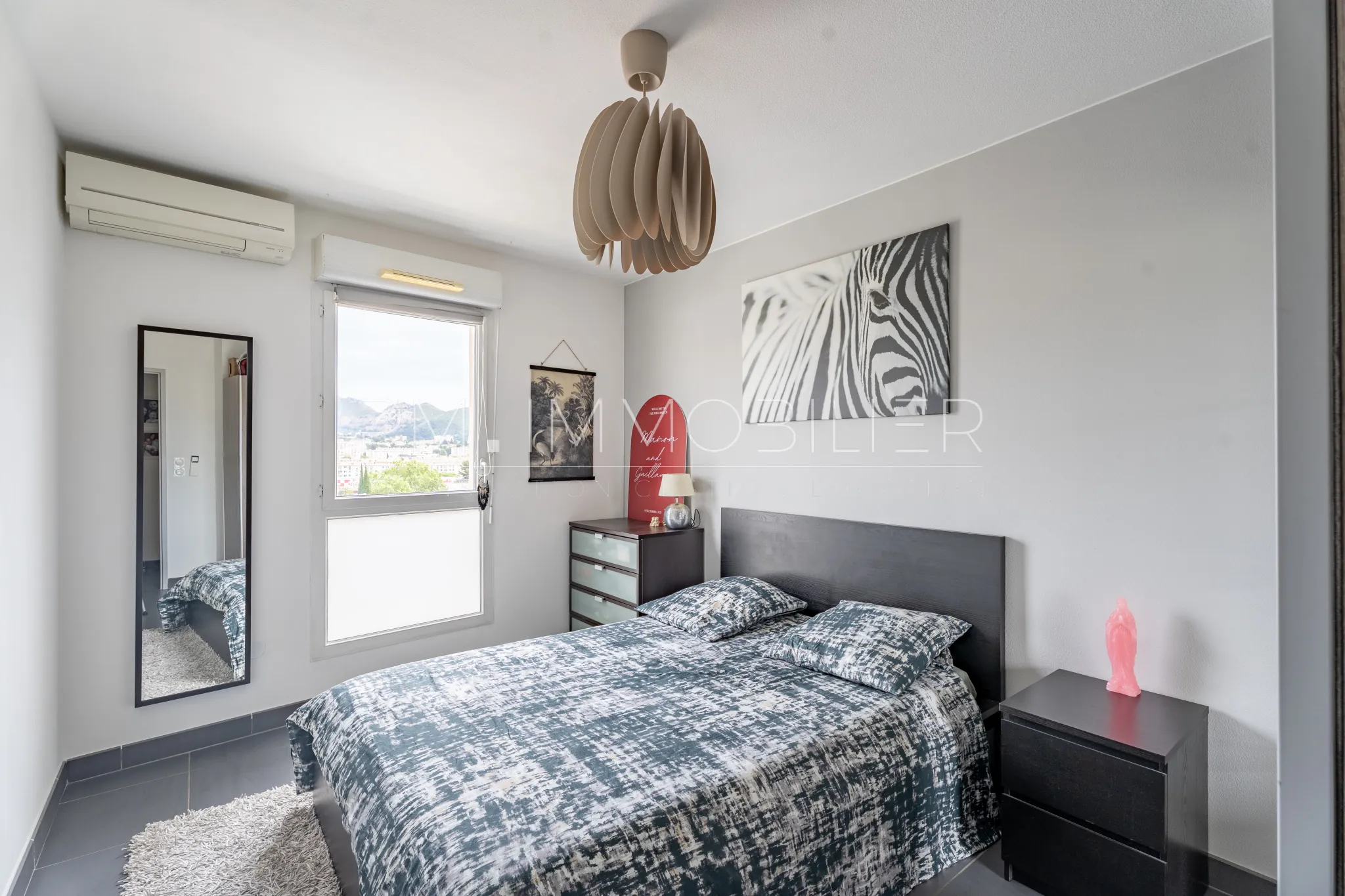 Appartement 3 pièces récent avec terrasse et parking à Marseille - Quartier Capelette 