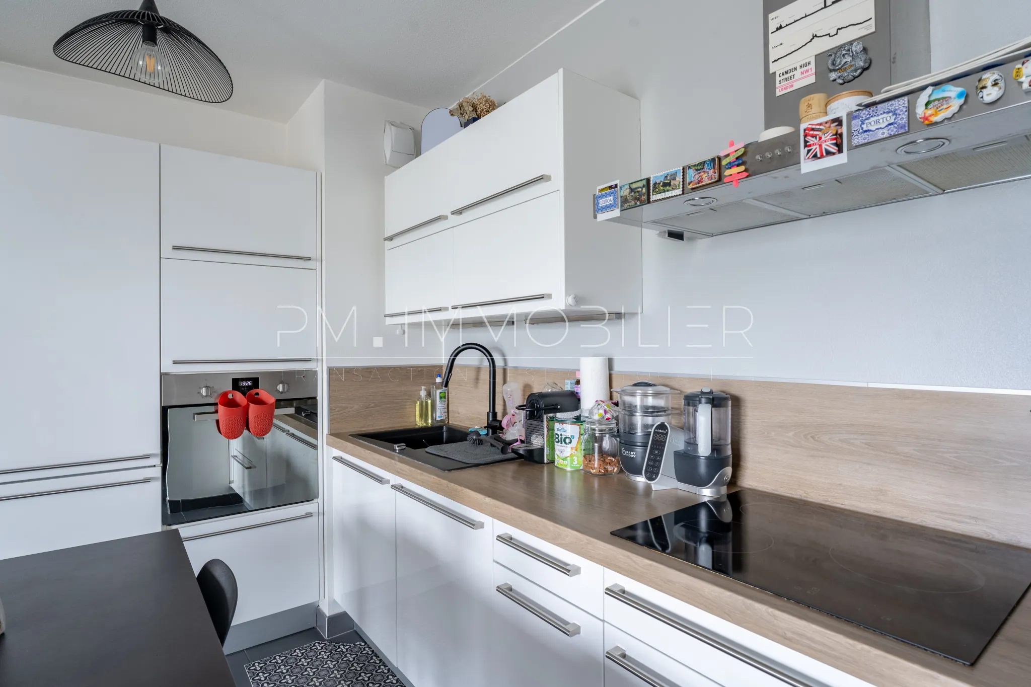 Appartement 3 pièces récent avec terrasse et parking à Marseille - Quartier Capelette 