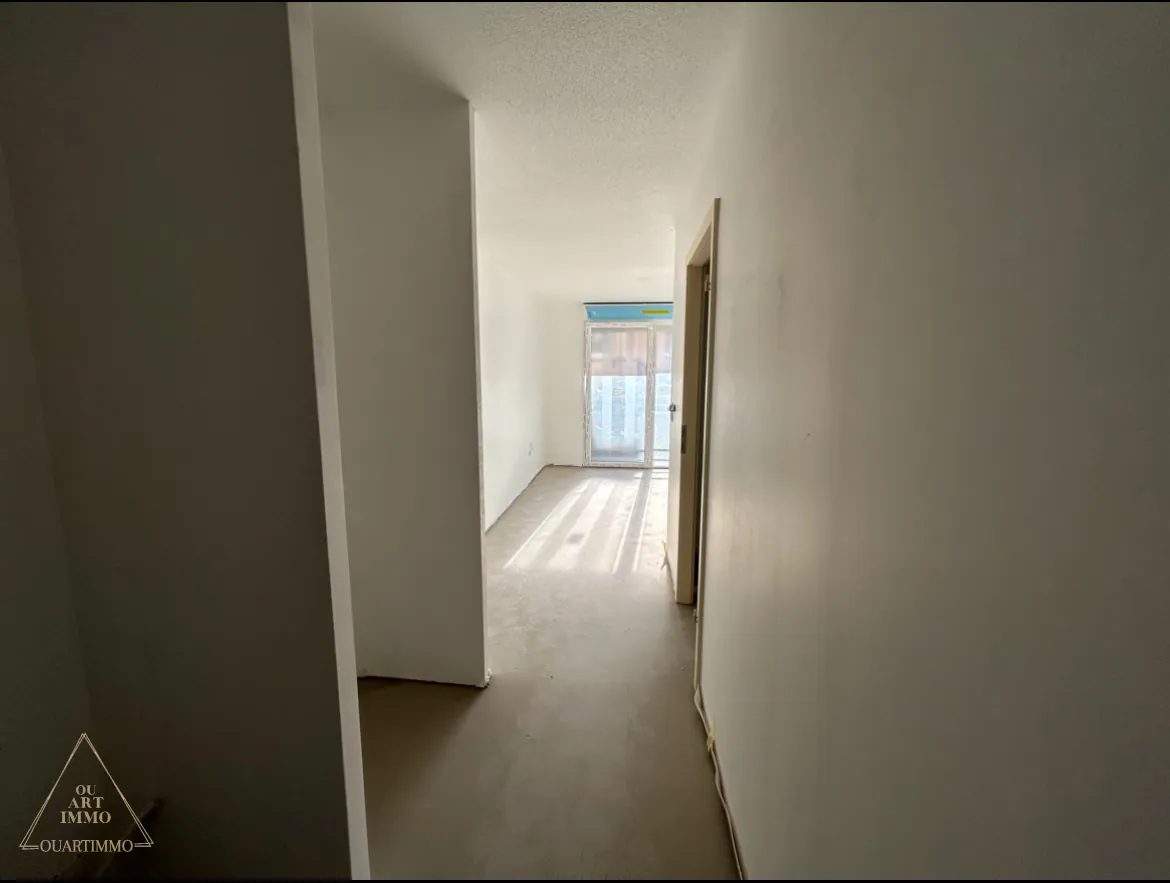 Appartement T2 avec grand balcon à Strasbourg Saint-Florent - Opportunité à saisir 