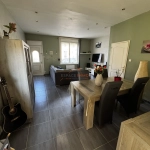 Maison semi-individuelle à Roeulx avec jardin et garage - Confort et tranquillité