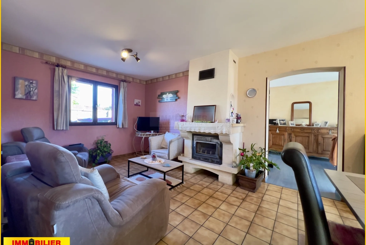 Maison familiale de plain-pied à vendre à Podensac avec grand terrain et garage 