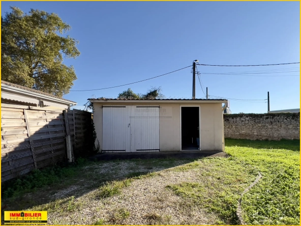 Maison familiale de plain-pied à vendre à Podensac avec grand terrain et garage 