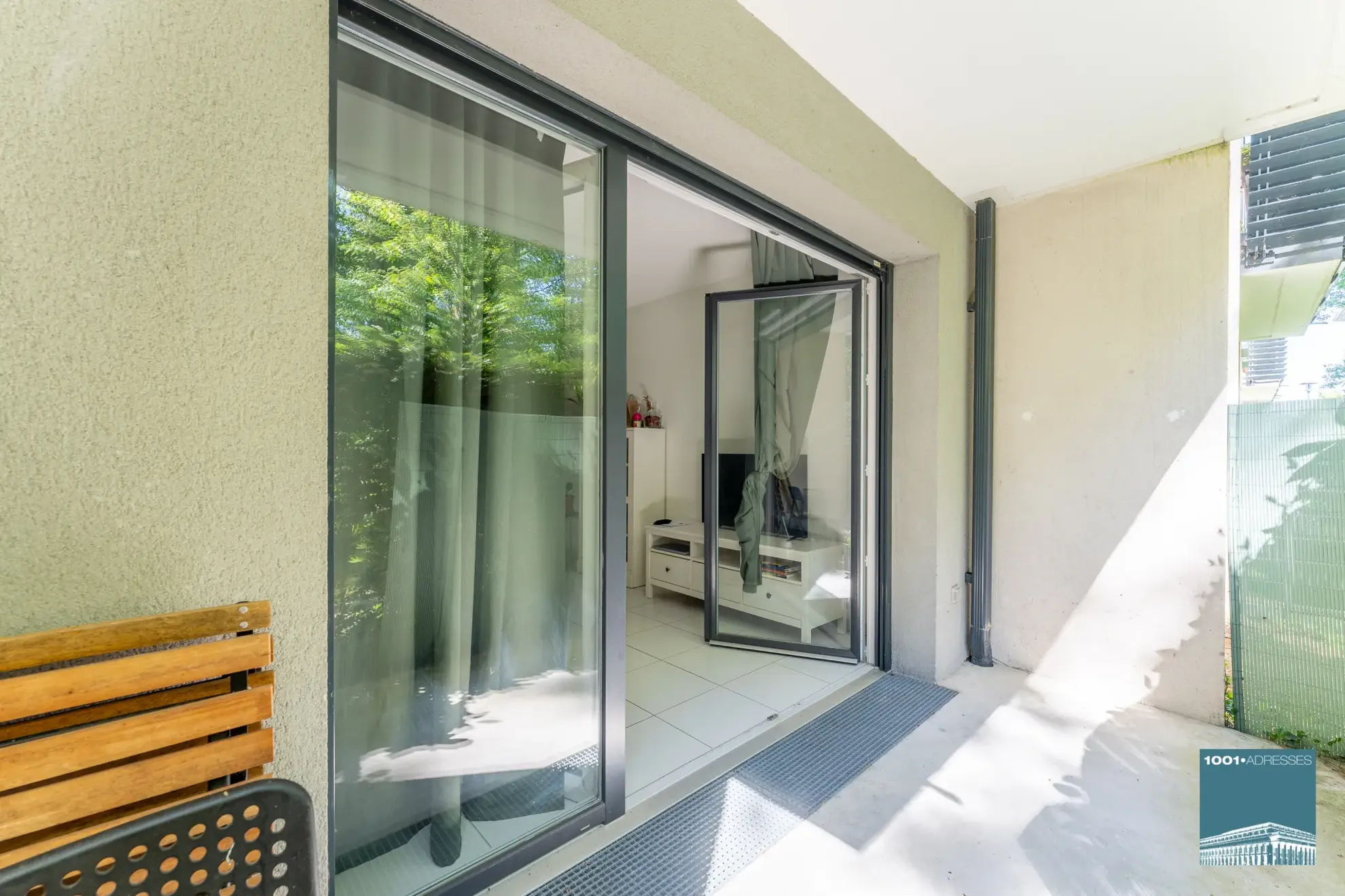 Appartement 2 pièces à Parempuyre avec terrasse et parking sécurisé 