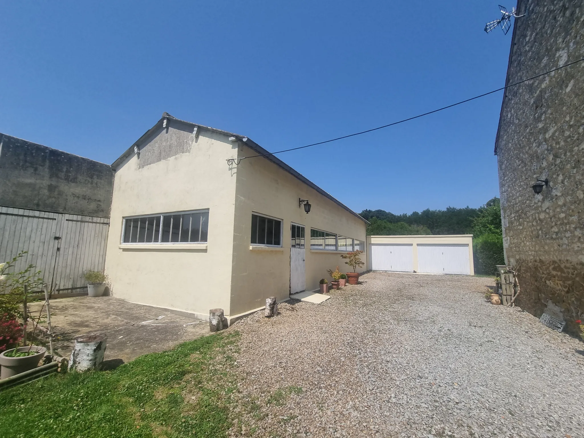 Maison à vendre de 126 m² avec dépendance et terrain à Mortagne-au-Perche 