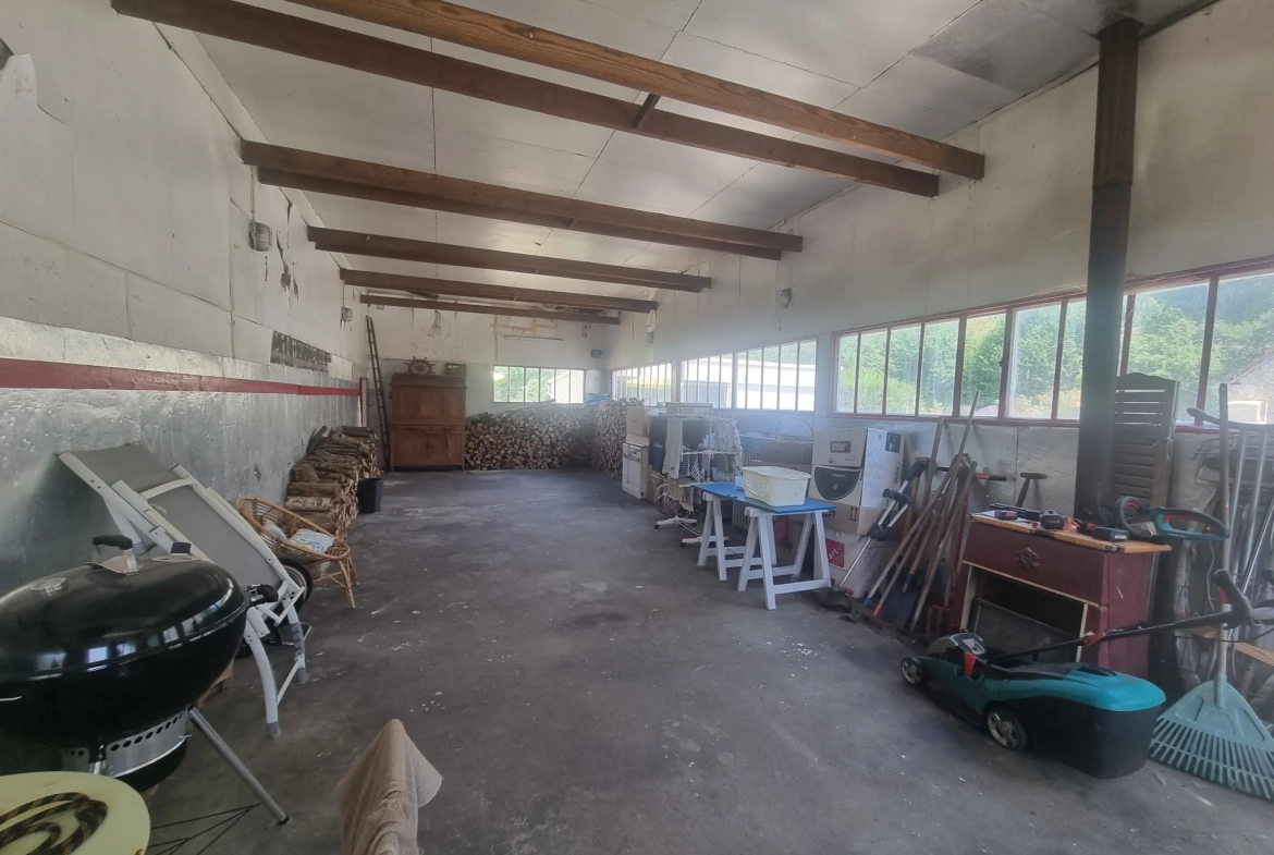 Maison à vendre de 126 m² avec dépendance et terrain à Mortagne-au-Perche 