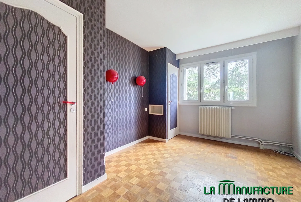 Terrain constructible à Montrabé de 855 m² dans un cadre résidentiel calme 