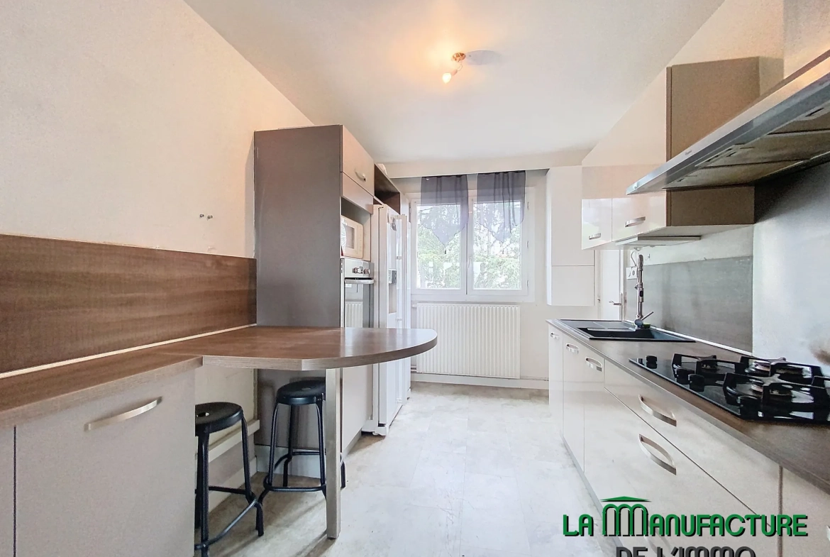 Terrain constructible à Montrabé de 855 m² dans un cadre résidentiel calme 