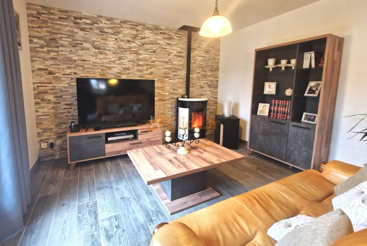 Maison plain-pied rénovée avec combles aménageables à Tourville sur Arques 
