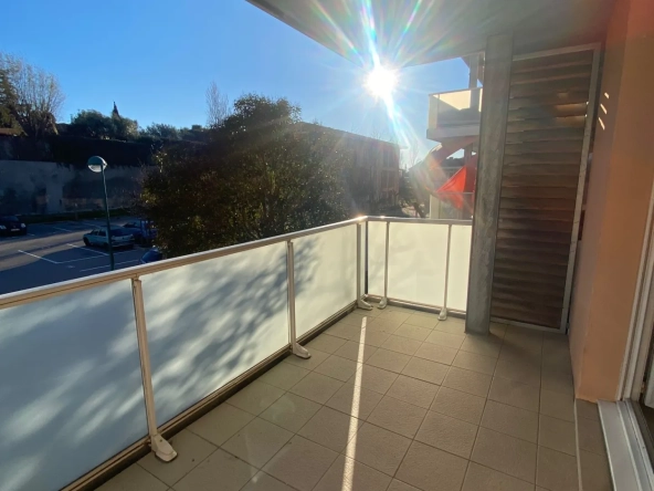 Appartement T3 avec Terrasse et Parking à Corneilla-del-Vercol - 61 m²