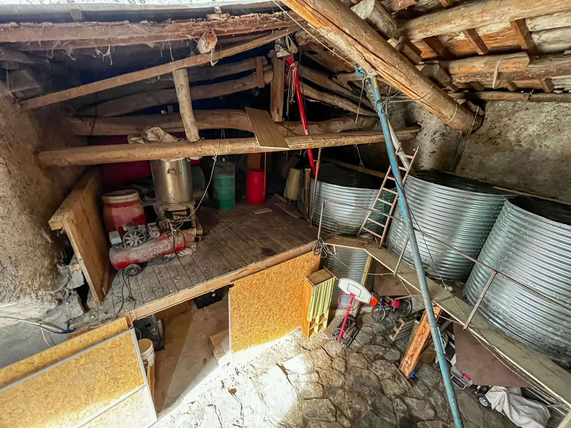 Maison de 125 m² avec terrain de 695 m² à Clemensat, proximité Romagnat 