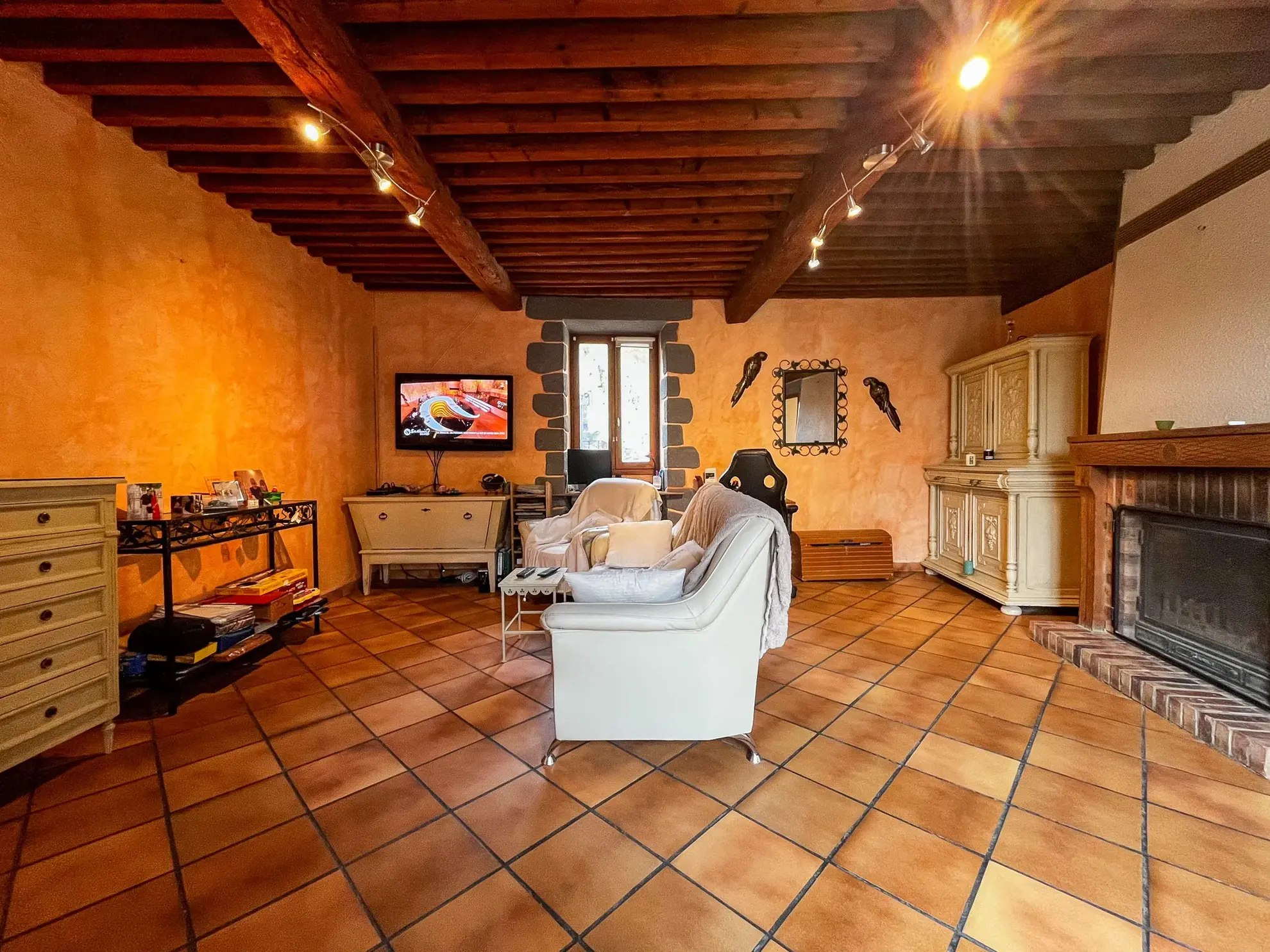 Maison de 125 m² avec terrain de 695 m² à Clemensat, proximité Romagnat 