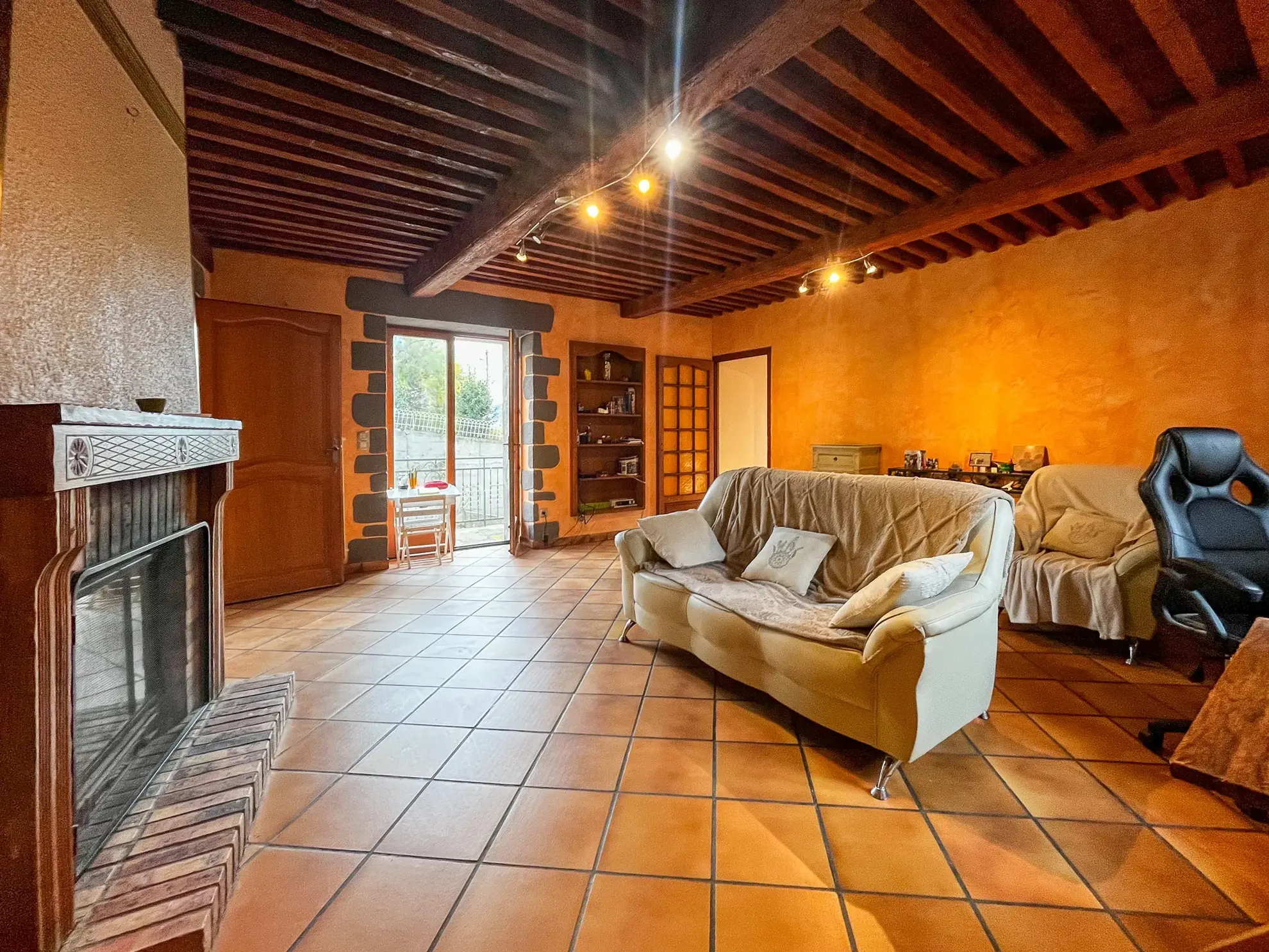 Maison de 125 m² avec terrain de 695 m² à Clemensat, proximité Romagnat 