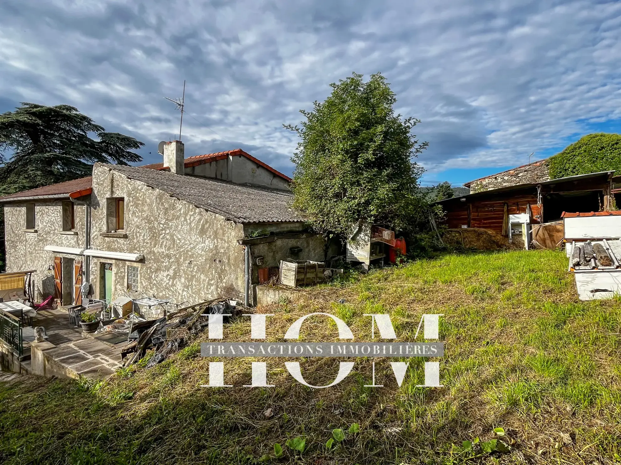 Maison de 125 m² avec terrain de 695 m² à Clemensat, proximité Romagnat 