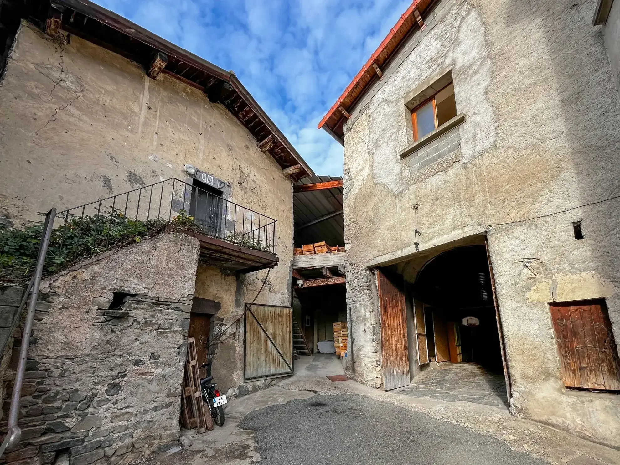 Maison de 125 m² avec terrain de 695 m² à Clemensat, proximité Romagnat 