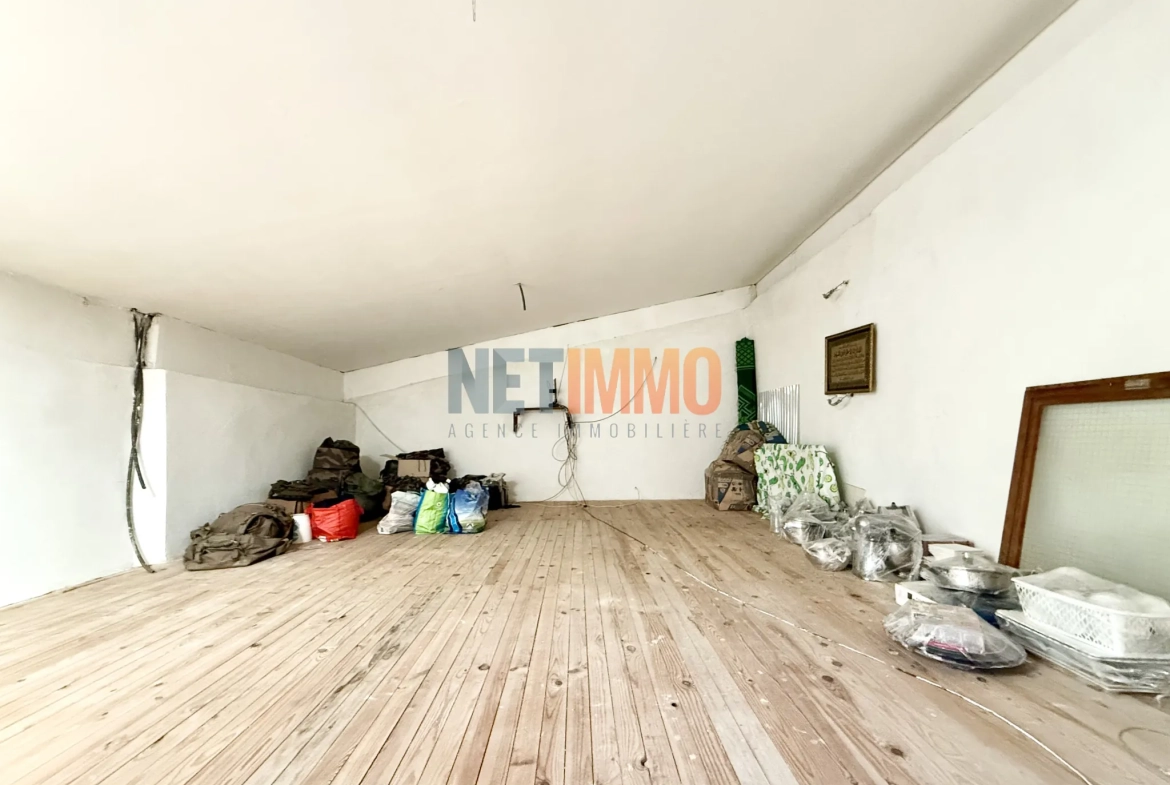 Maison de village à Beauvoisin de 110 m² avec dépendance et potentiel d'aménagement 