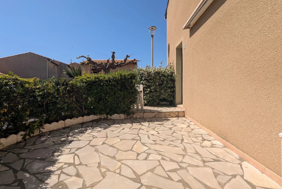 Villa 3 pièces avec vue mer, véranda et piscine à Saint-Pierre-la-Mer 