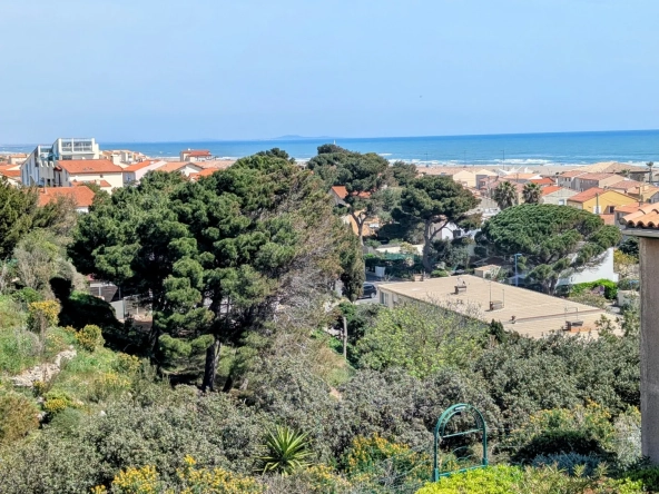Villa 3 pièces avec vue mer, véranda et piscine à Saint-Pierre-la-Mer