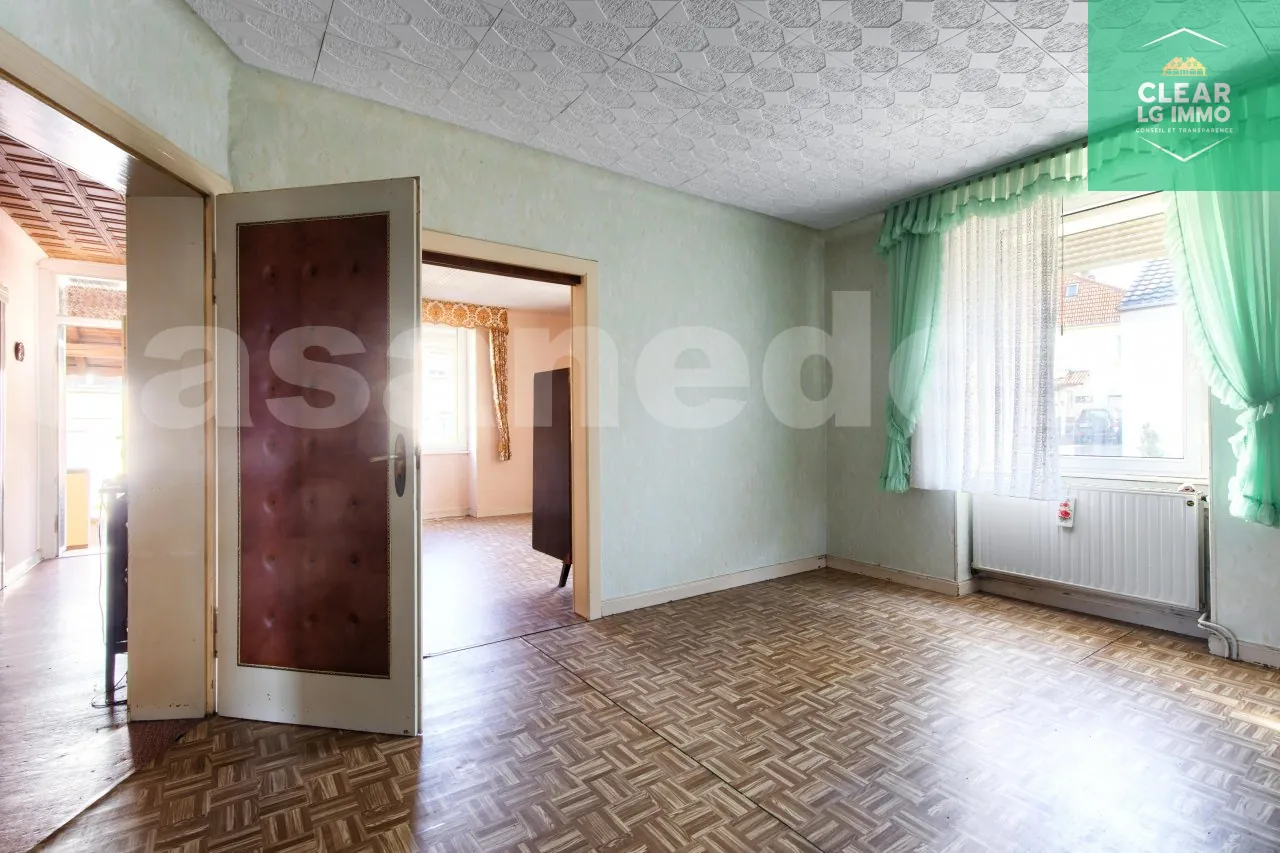 Maison à rénover de 116 m² avec 3 chambres à Falck, proche commodités 