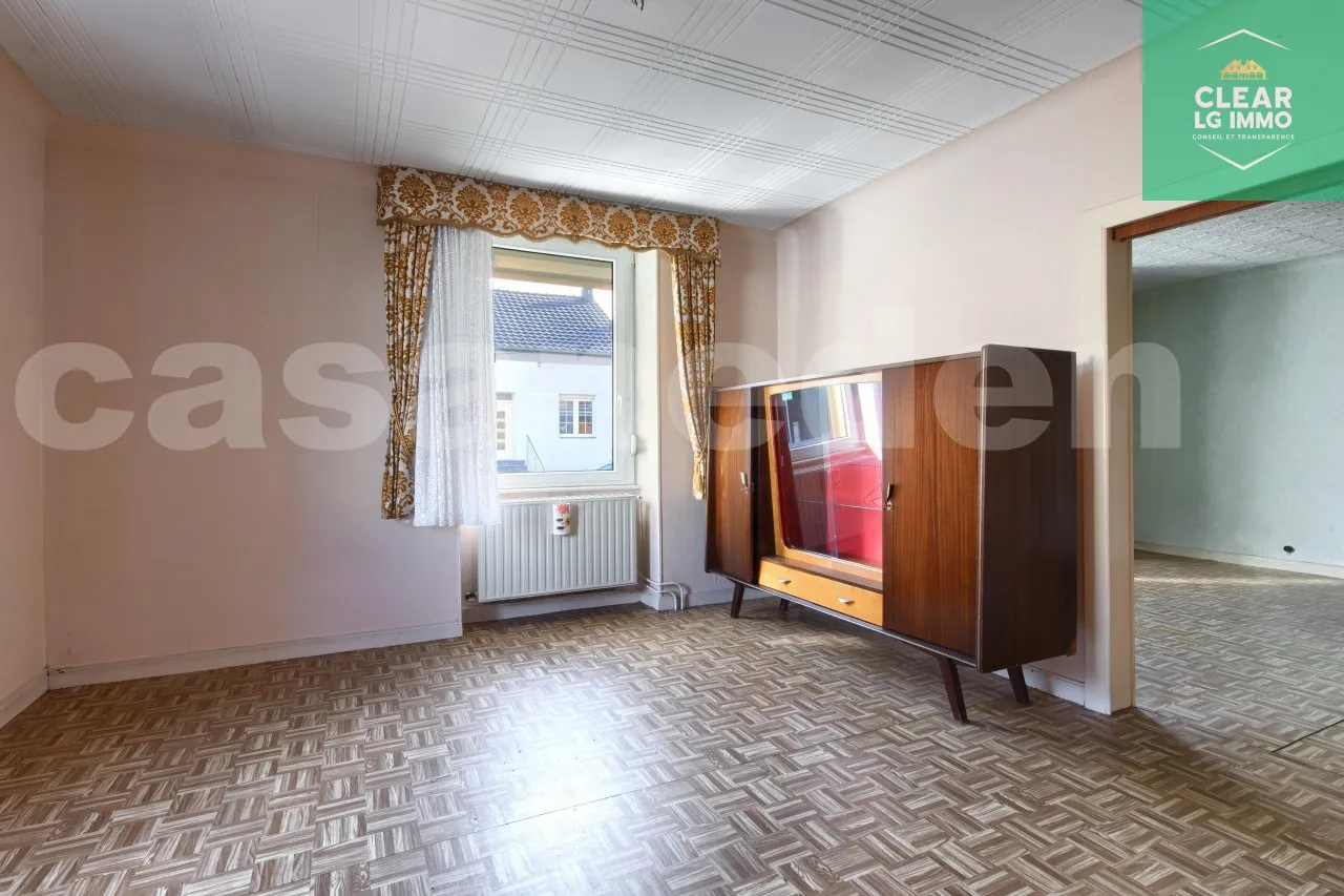Maison à rénover de 116 m² avec 3 chambres à Falck, proche commodités 