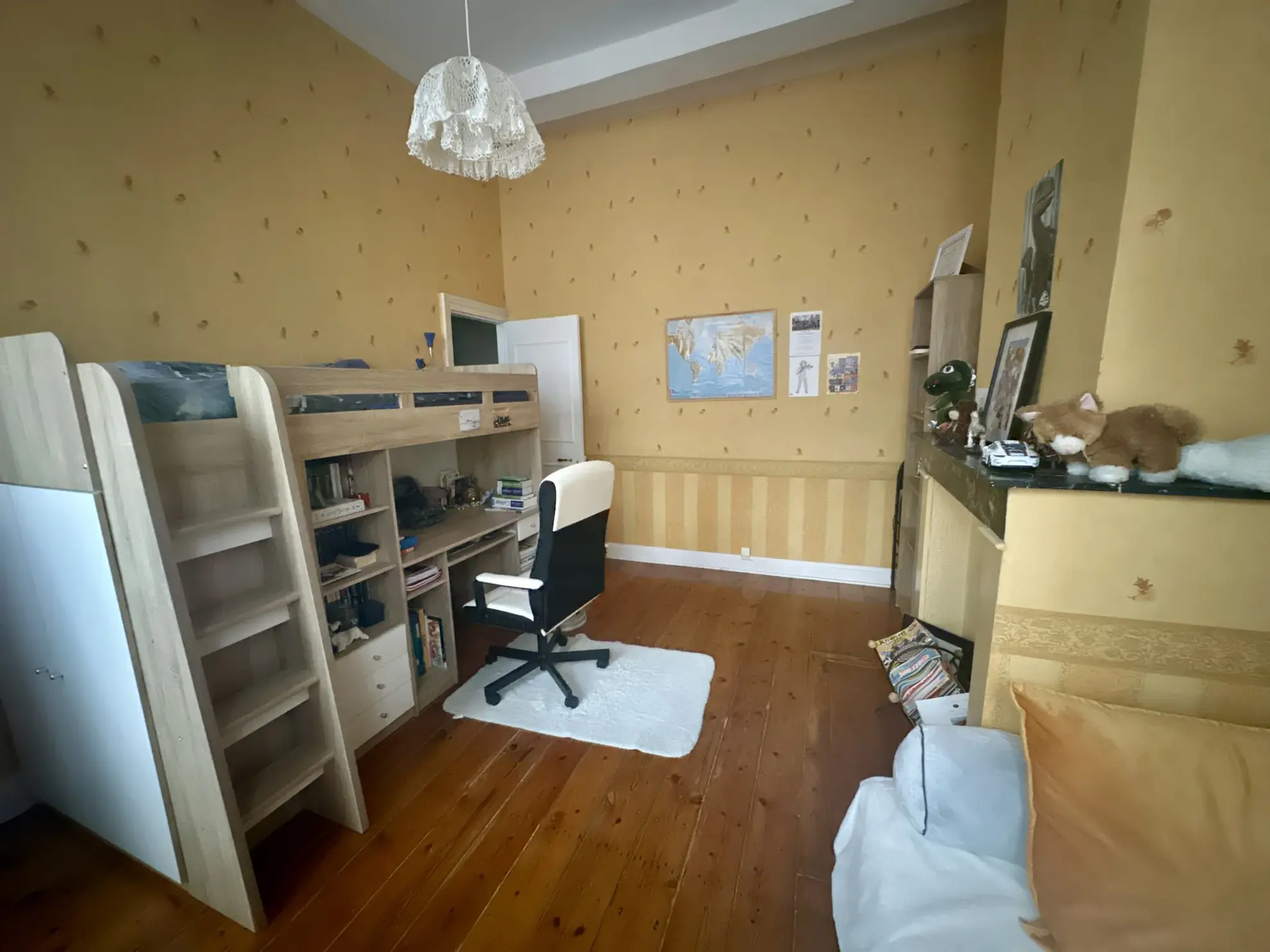 Magnifique maison bourgeoise en centre-ville de Douai avec jardin et 4 chambres 