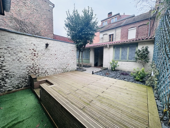 Magnifique maison bourgeoise en centre-ville de Douai avec jardin et 4 chambres