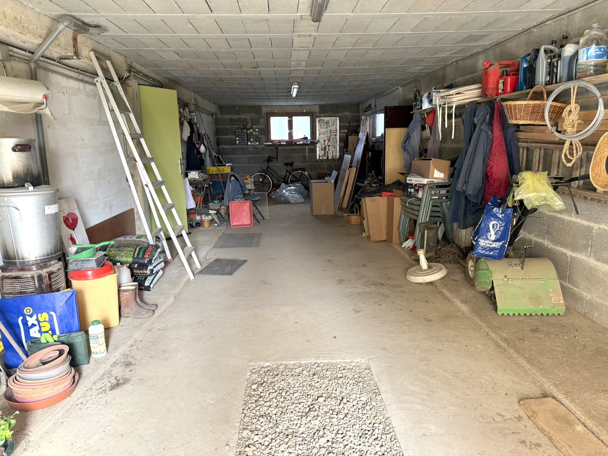 Villa lumineuse de 148 m² avec double garage à Buxeuil 
